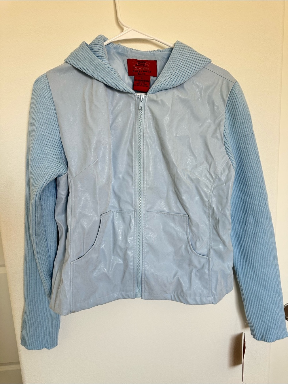 Vintage Y2K Light Blue Hooded Puffer Jacket with Rib Knit Sleeves